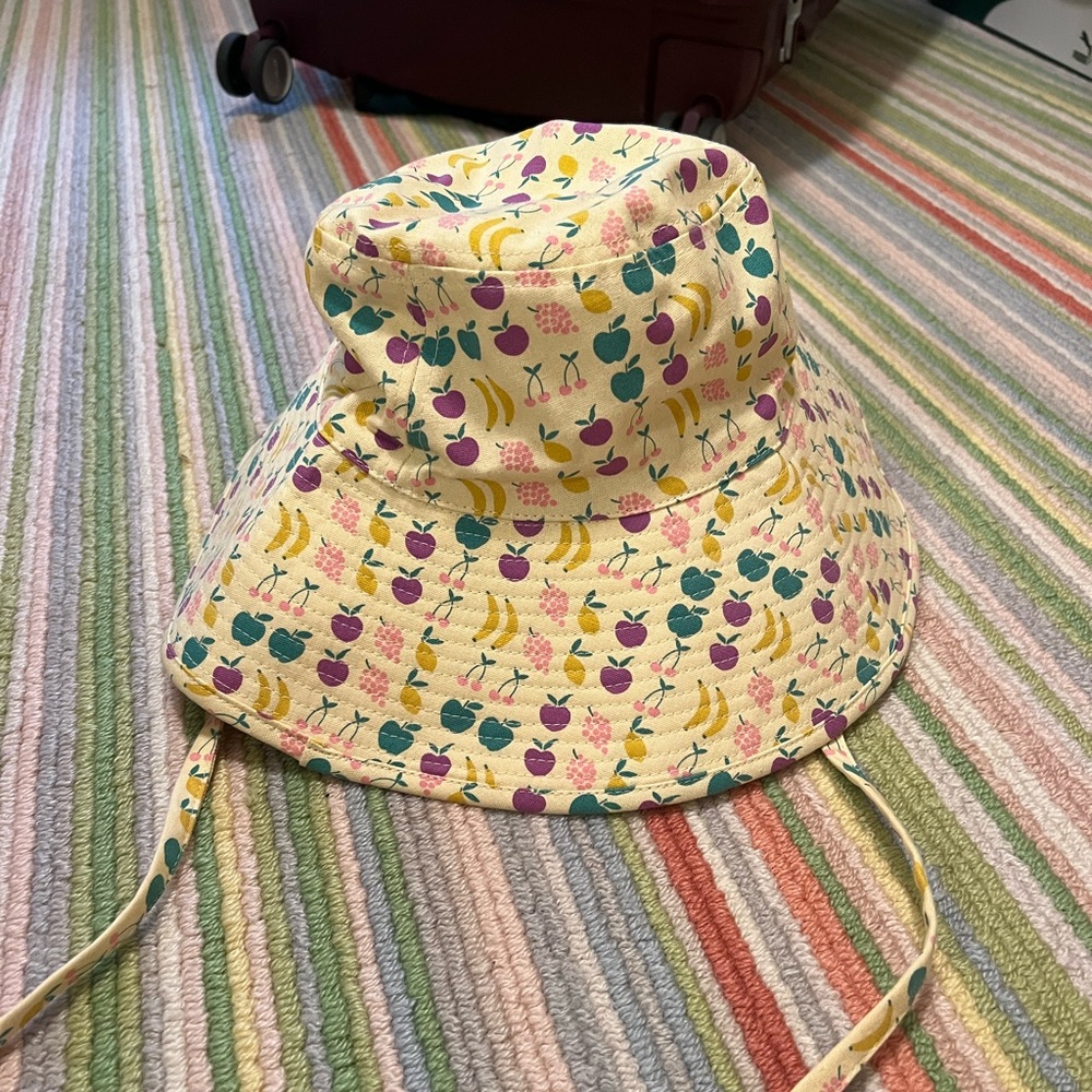 urban outfitters sun hat!